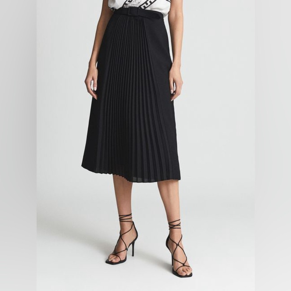Reiss A-line black midi skirt with front pleats, US size 8. NWT.